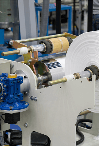 Packaging manufacturing machine